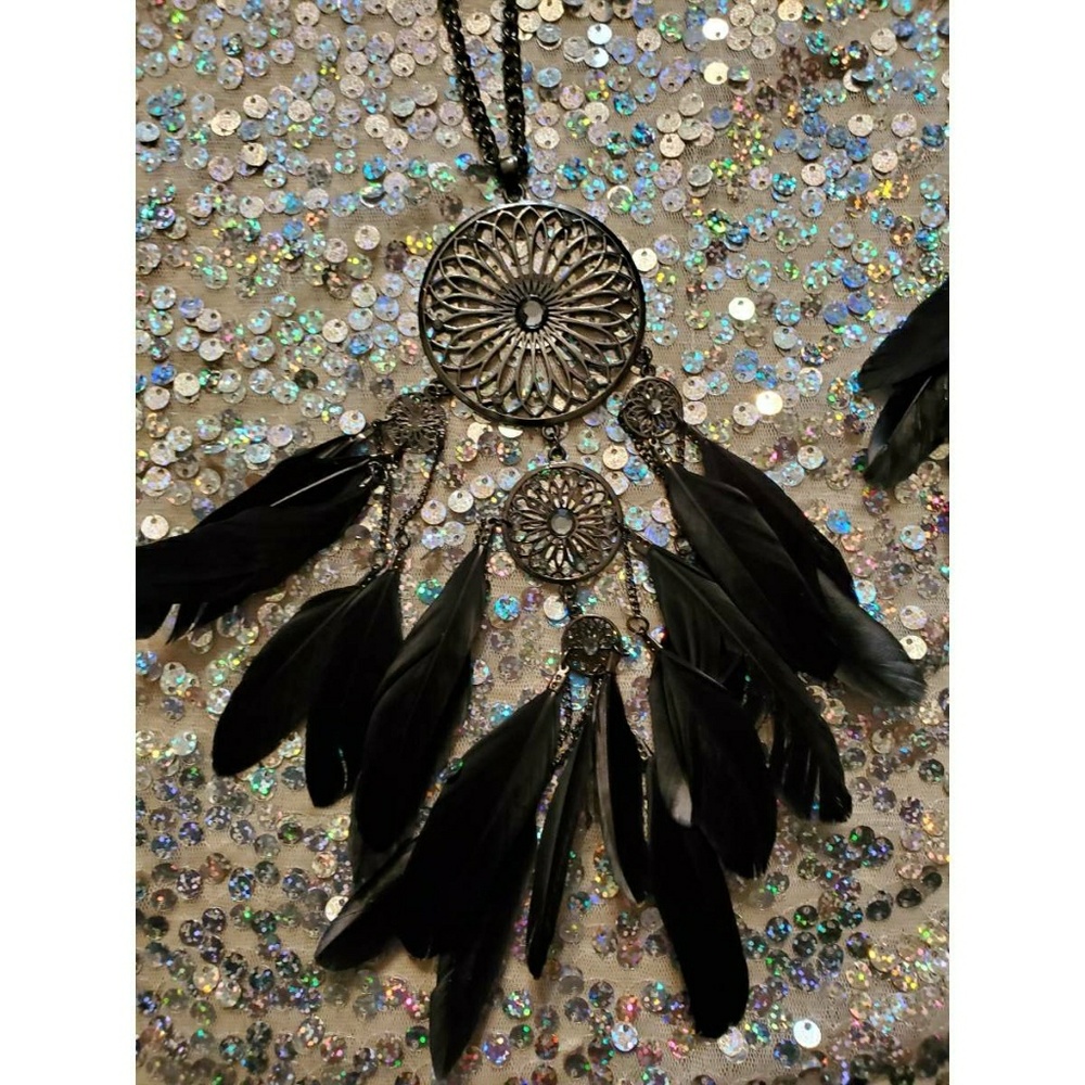 Express Feather Necklace & Feather Earrings